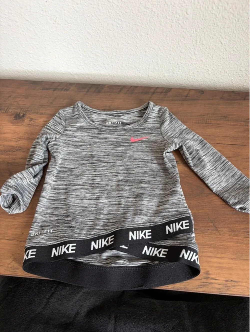 Youth Nike Dri Fit Heathered Grey Long Sleeve size 12M girls